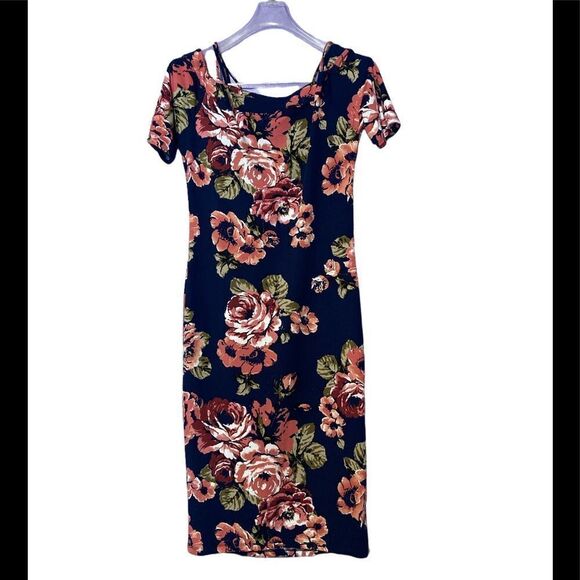 A D C Dress Size medium - Picture 2 of 2